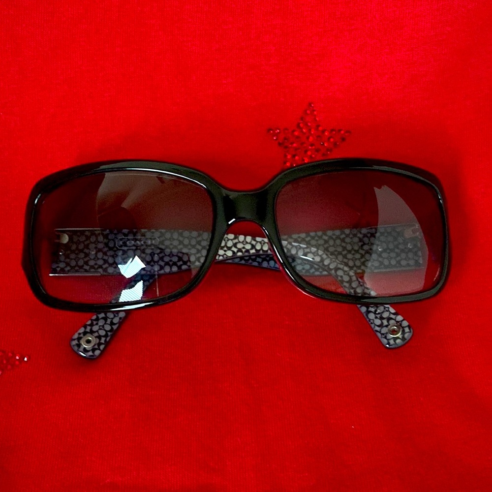 “COACH” Sunglasses